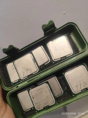 Vendo Lote de 9 (nove) processadores 775