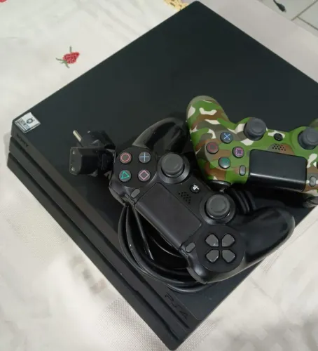 PLAY 4 PRO