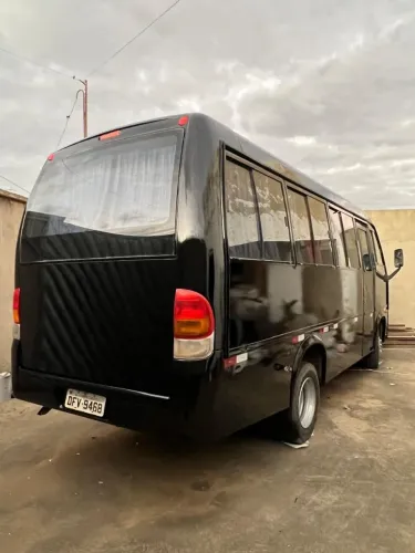 Vendo microônibus Volare A8 