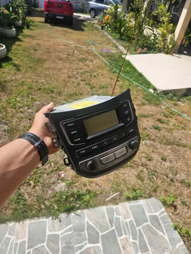 Radio original hb20 2015 e antena.