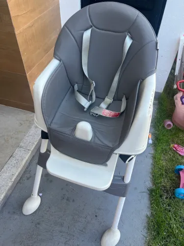 Cadeirinha de alimentação bebê