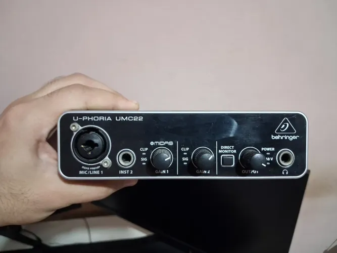 Behringer U-Phoria UMC22