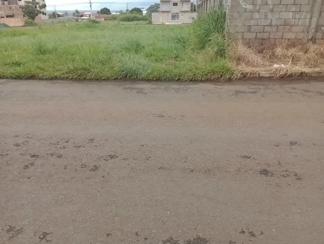 Lote 360m² jardim inga Escriturado no Asfalto