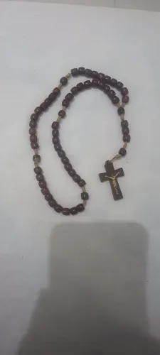 Terço em madeira