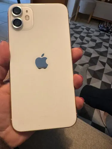 Vendo Iphone 11 - 128gb