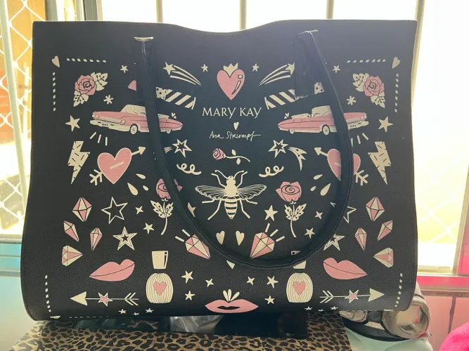 Bolsa Mary Kay Grande Preta Estampada - Ótimo Estado