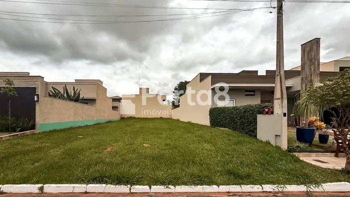 Terreno 360m² no Condomínio Vilage La Montagne perto do Shopping Iguatemi