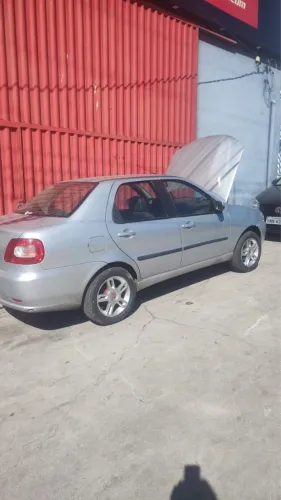 Fiat Siena HLX 1.8 MPI Flex 8V 4P 2006