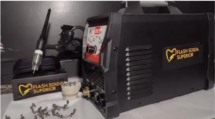 FLASH SOLDA - SOLDA ODONTOLÓGICA EM TITÂNIO