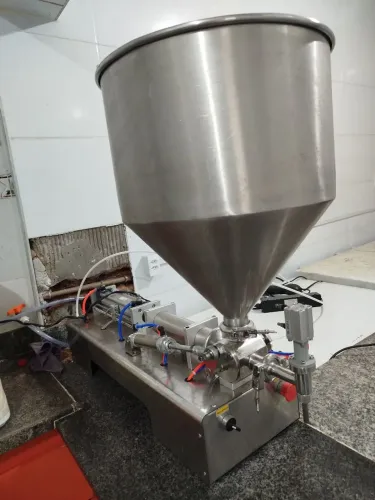 Envasadora pneumática para líquido e pastosos