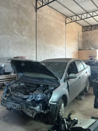 Sucata Ford Focus Sedan 2011 2.0 Duratec Automático Para Retirada De Peças