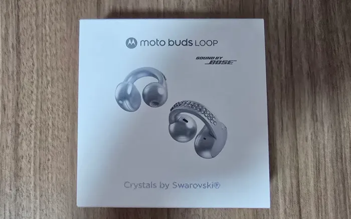 Moto buds loop by swarovisk