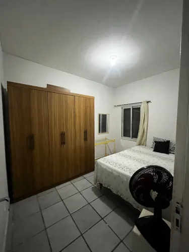 Aluga-se Quarto para meninas