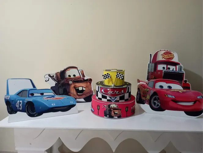 VENDA DE LOTE COMPLETO DE DECORAÇÃO PARA ANIVERSÁRIOS - IMPERDÍVEL!