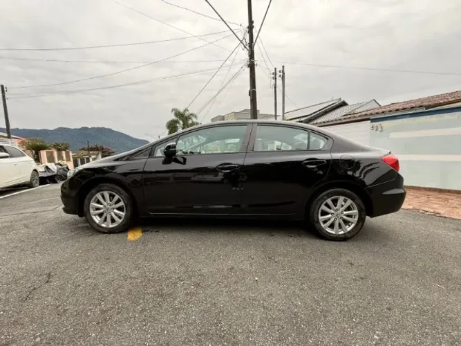 Honda Civic Sedan LXS 1.8/1.8 Flex 16V Aut. 4P 2016