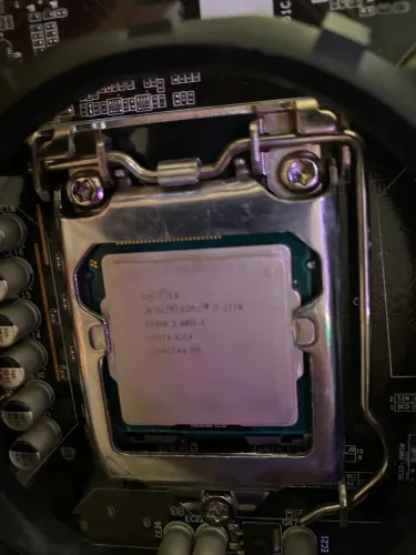 I 7 mais placa mãe h61 mais 16 gb de ram ddr 3 de 1333mhz 