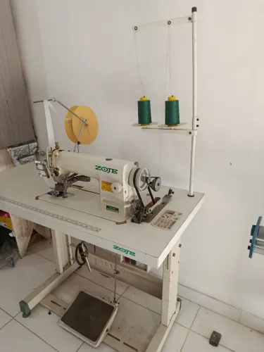 Máquina de costura