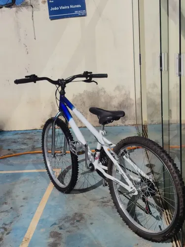 Bicicleta aro 24 quadro rebaixado 