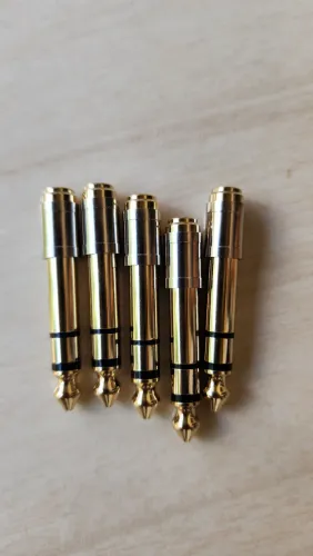 Adaptador para fones de ouvido