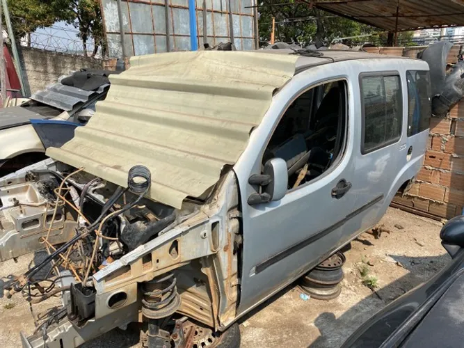 Fiat Doblo 1.8 gm 2010 sucata para retirada de pecas