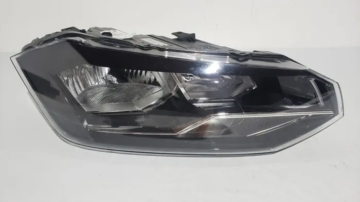 Farol Polo Virtus Friso Cromado Ld 