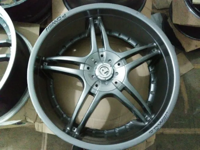 Roda Esportiva Aro 20 PDW 5X100 5X114 20X8,5 45 Grafite Brilhante Seminova