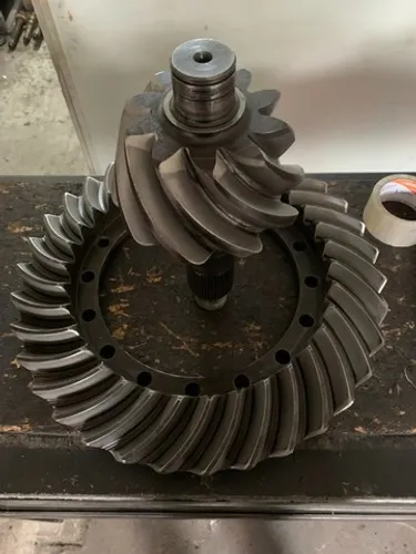Coroa e pinhao 10x34 Iveco e Costellation Meritor 185