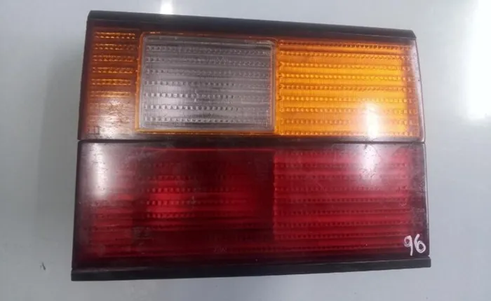 Lanterna Traseira Direita Santana 321945259 C/detalhe N96