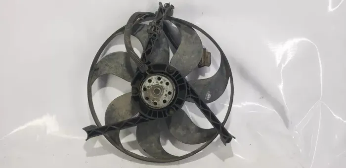 Ventoinha Maior Do Radiador Audi A3 2000 (com detalhe)