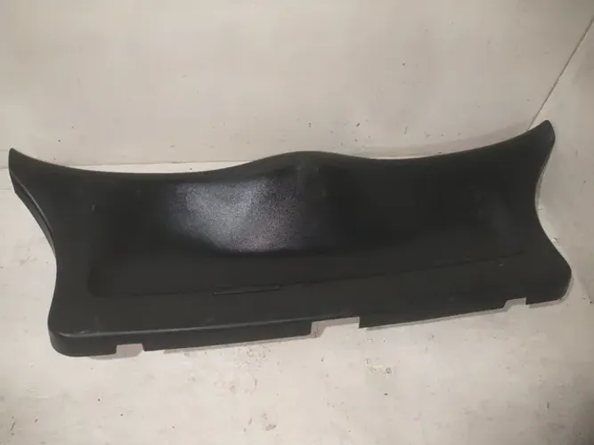 Moldura tampa traseira Audi A3 2000/06