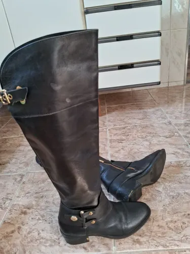 Bota cano longo Vince Camuto 