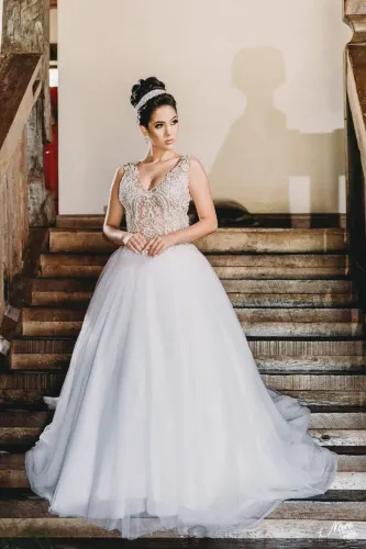 Vestido de noiva evasê 
