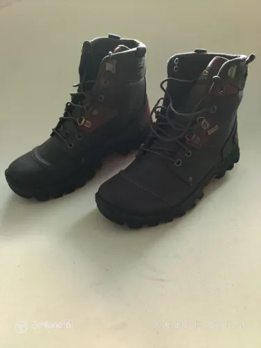Bota masculina Bull Terrier mod. Tornado n°42, em excelente estado. 