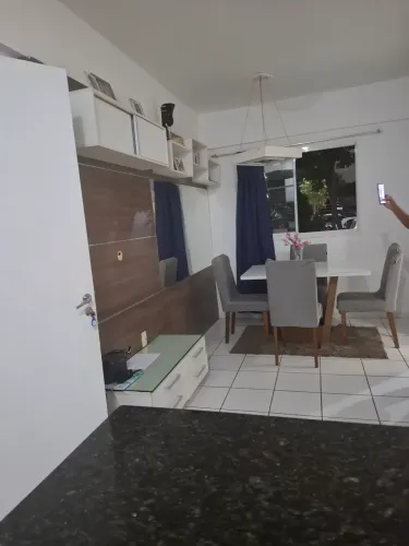 Vendo mesa MDF 4 cadeiras