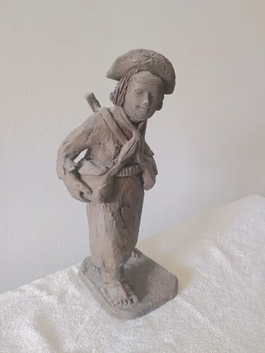 ZE DO CARMO. TERRACOTA ASSINADA REPRESENTANDO A FIGURA DE MARIA BONITA