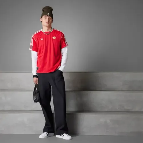 Camisa Manchester United Terrace Icons Adidas (tamanho M, nova e original)