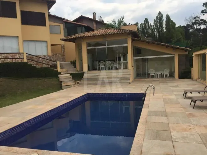 Casa em Condomínio à venda, 4 quartos, 3 suítes, 7 vagas, Condomínio Morro do Chapéu - Nov