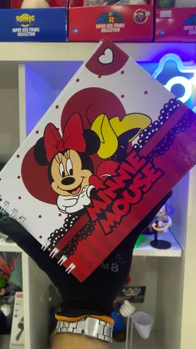 CADERNO PARA COLORIR MINNIE MOUSE