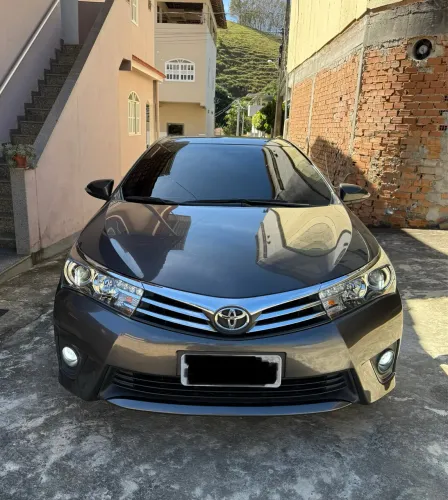 Toyota Corolla Altis 2.0 Flex 16V Aut. 2015
