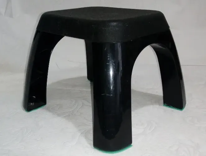 Banco infantil Max 50 kg Preto