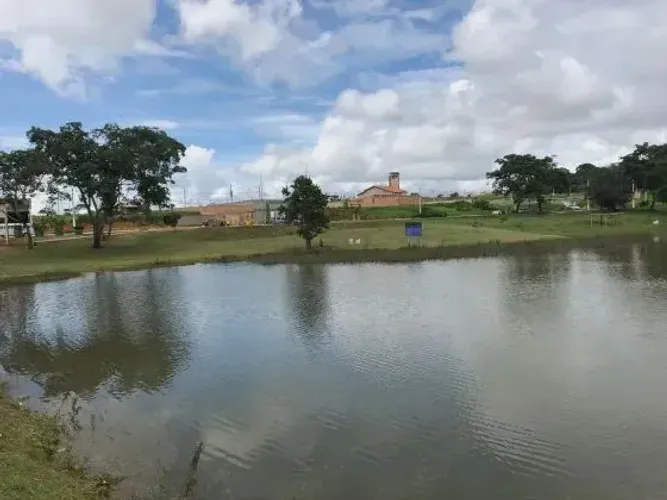 Excelente Ágio de um lote de 300 m² todo murado no Reserva do Parque em Valparaíso de Goi