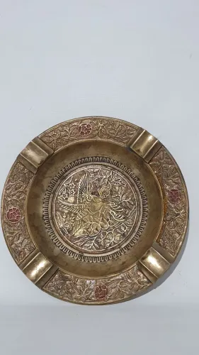 Cinzeiro antigo em bronze 620 gramas