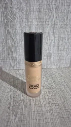 Corretivo Born This Way Cor Porcelain novo