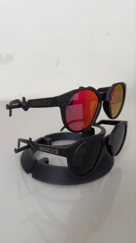 Oakley HST