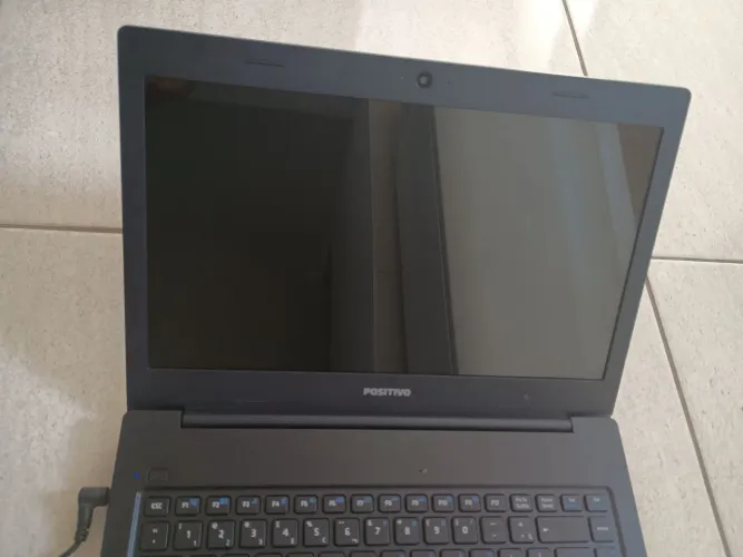 Notebook positivo unique s1991 parou imagem do nada