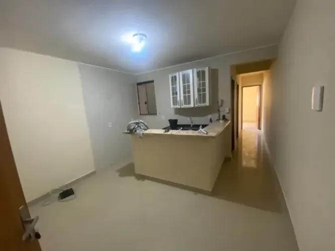 Alugo Apto 2 quartos na QE 40 Guara 2