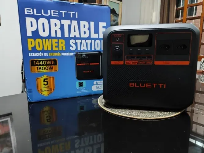 Estação de Energia Portátil Bluetti AC180P