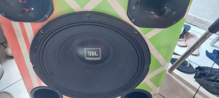 Caixa Bob completa Automotiva  alto falante de 15' 450rms , duas forças HD taramps 