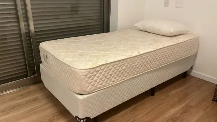 CAMA BOX SOLTEIRO - COPEL - CASHMERE 088 X 188 - COR BEGE - VALOR R$ 2.000,00 