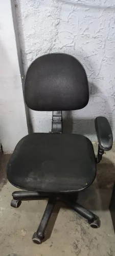 Cadeira de Escritório Ergonômica Preta